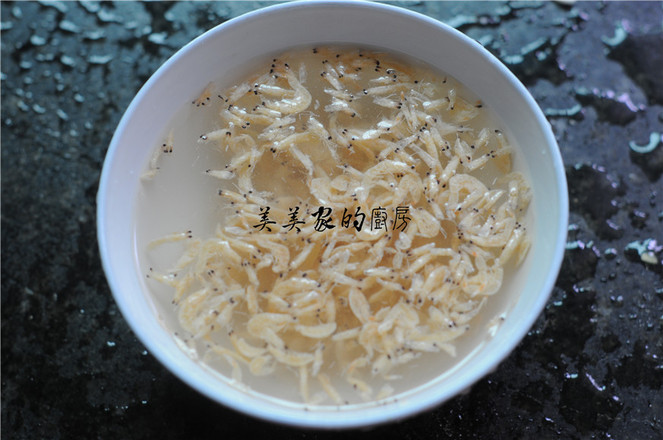 Seaweed and Shrimp Skin Soup recipe