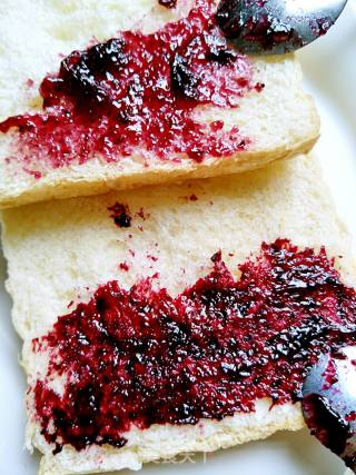 Low-sugar Blueberry Sauce (15 Minutes) recipe