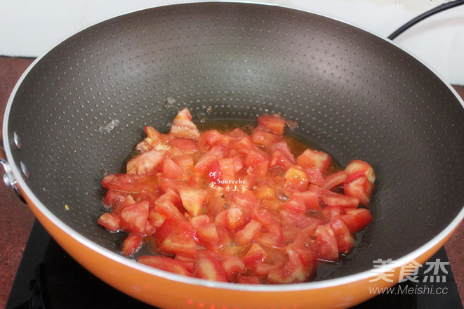 Spaghetti with Shrimp and Tomato Sauce recipe