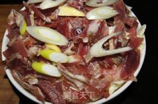 Steamed Golden Fire Ham Shredded Chinese Cabbage recipe