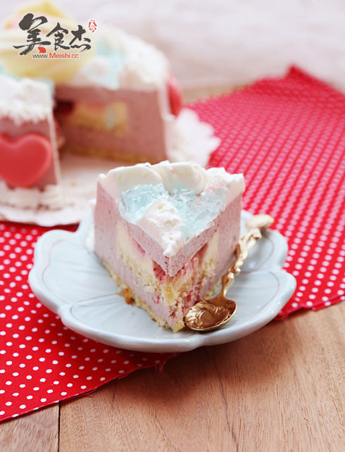 Strawberry Mousse Cake with Cheese Filling recipe