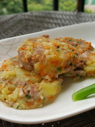Potato Cakes with Minced Meat and Mixed Vegetables (reduced Fat Version) recipe
