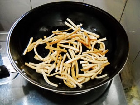 Leek-flavored Shredded Pork with Dried Tofu recipe