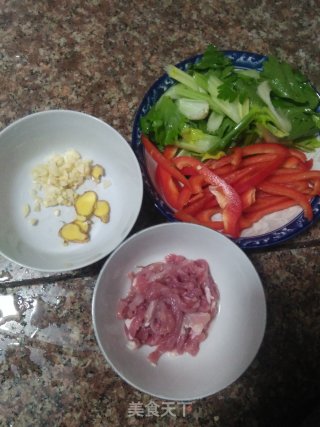 Shredded Pork with Celery and Red Pepper recipe