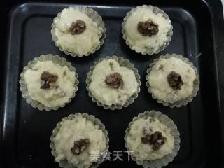 Yogurt Walnut Muffins recipe