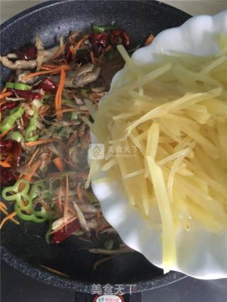 Stir-fried Chicken with Pepper recipe
