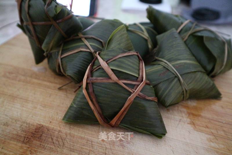 Northern Glutinous Rice, Red Dates and Honey Bean Dumplings recipe