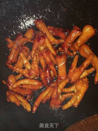 Spicy Garlic Chicken Feet recipe