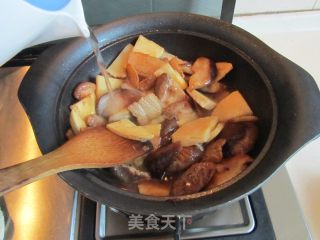 Pork Belly with Mushrooms and Bamboo Shoots recipe