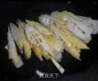 Stir-fried Spring Bamboo Shoots with Pickled Vegetables recipe