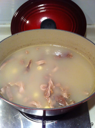 A Soup that You Can’t Miss in The Early Autumn to Nourish The Lungs——【lotus and Pork Belly Soup】 recipe