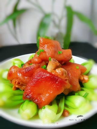 Peanut Stewed Trotter recipe