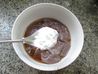Stir-fried Pork Liver with Black Fungus and Cabbage recipe