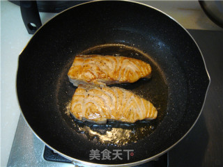 Fried Salmon with Lemon recipe