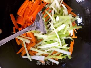 Celery Stir-fried Carrots recipe
