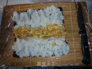 Homemade Bamboo Blind Seaweed Rice Rolls recipe