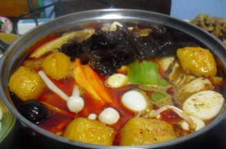 Clear Oil Red Soup Hot Pot