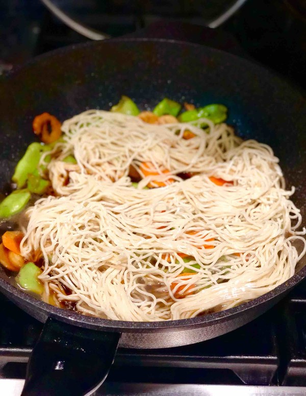 One-pot Braised Noodles recipe