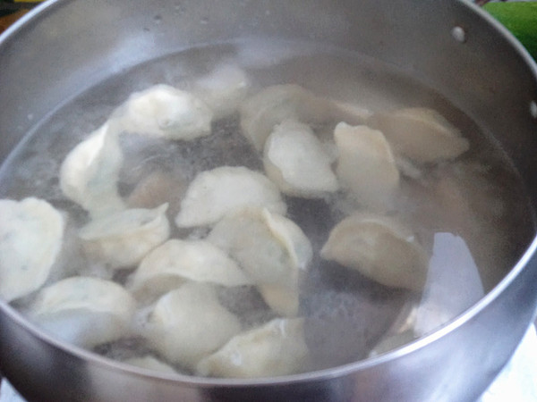 Dumplings Stuffed with Sea Rice and Spinach recipe