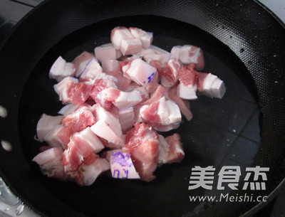 Braised Cuttlefish Head with Pork Belly recipe