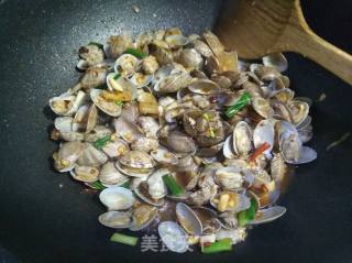 Hot and Sour Clams recipe