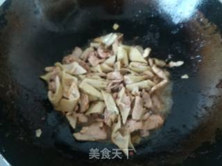 Fried Pork with Tea Bamboo Shoots recipe