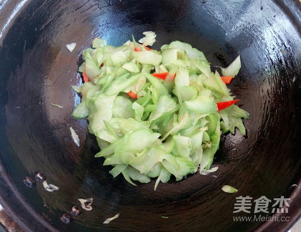 Vegetarian Stir-fried Chayote and Celery recipe