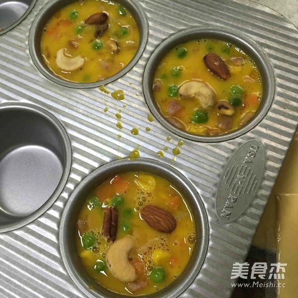 Quick Breakfast——vegetable Nut Egg Cup recipe