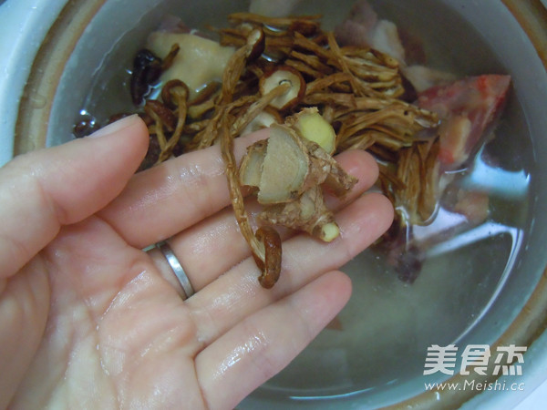 Duck Soup with Tea Tree Mushroom recipe