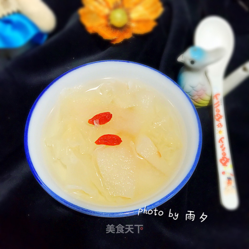 Stewed Sydney Tremella with Rock Sugar recipe