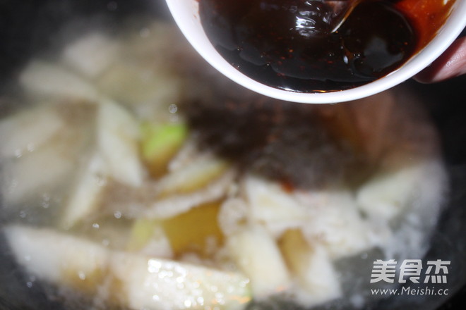 Beef Bone Soup with Roasted Radish recipe