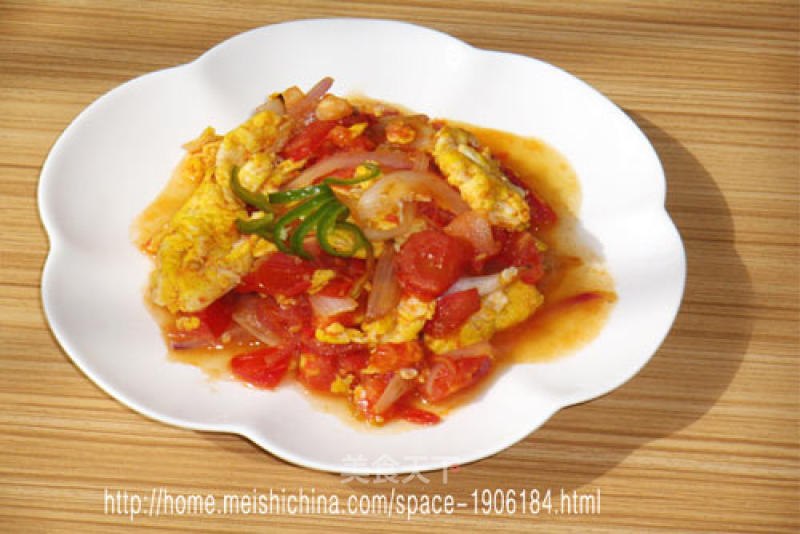 Scrambled Eggs with Tomato and Onion recipe