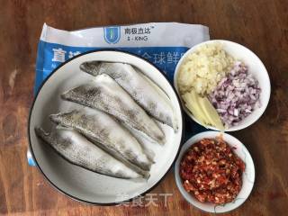 Grilled Ice Fish with Garlic and Chopped Pepper recipe