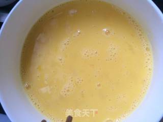 Scrambled Eggs with Onion and Okra recipe