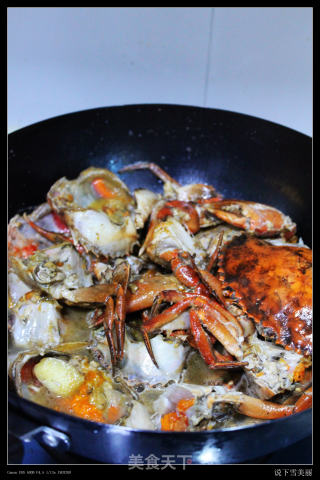 Stir-fried Green Crab with Ginger and Green Onion recipe