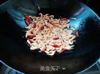 Stir-fried River Prawns with Celery recipe