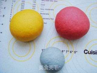 [henan] Golden Chicken New Year Bean Paste (creative Pastry) recipe