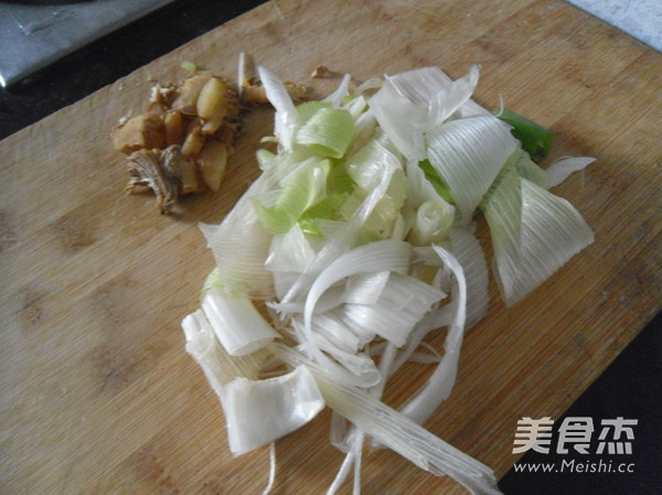 Grilled Scallion Fish recipe