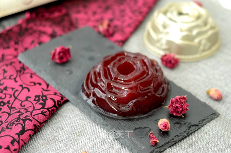 Rose Shaped Strawberry Jelly recipe