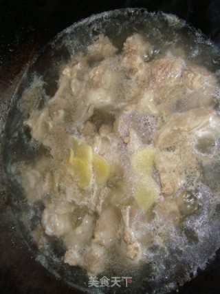 Enoki Mushroom Pork Ribs Soup recipe