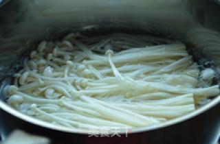 Stir-fried Enoki Mushrooms recipe