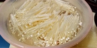 Minced Meat Enoki Mushroom recipe