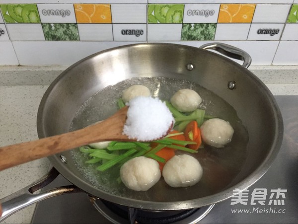 Double Vegetable Fish Ball Soup recipe