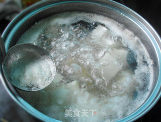 White Radish Trotters Soup - Beautify The Skin, Strengthen The Muscles and Bones recipe