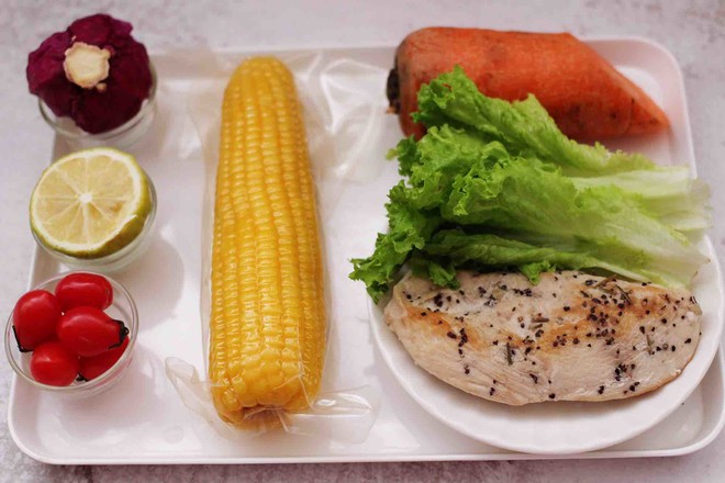 Chicken Breast and Seasonal Vegetable Salad recipe