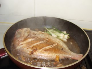 Red Crucian Carp with Ginger Oil recipe