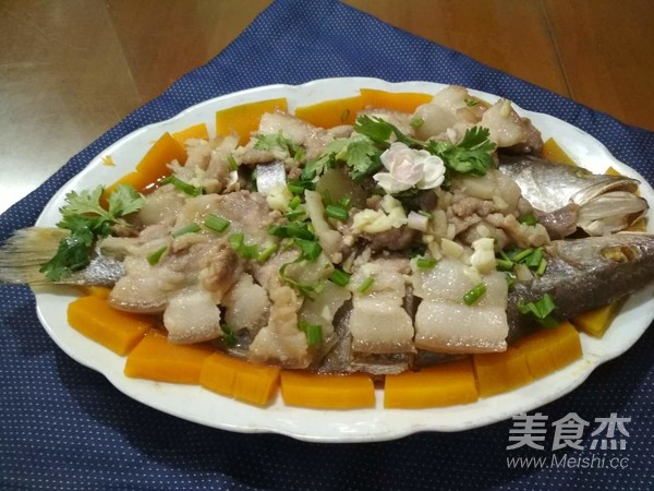 Steamed Pork Belly with Salted Fish recipe