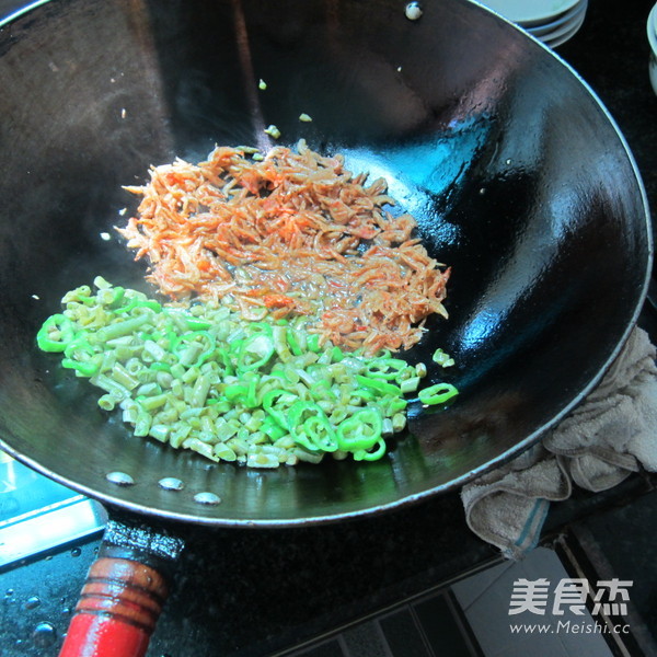 Fried Shrimp with Salted Beans recipe