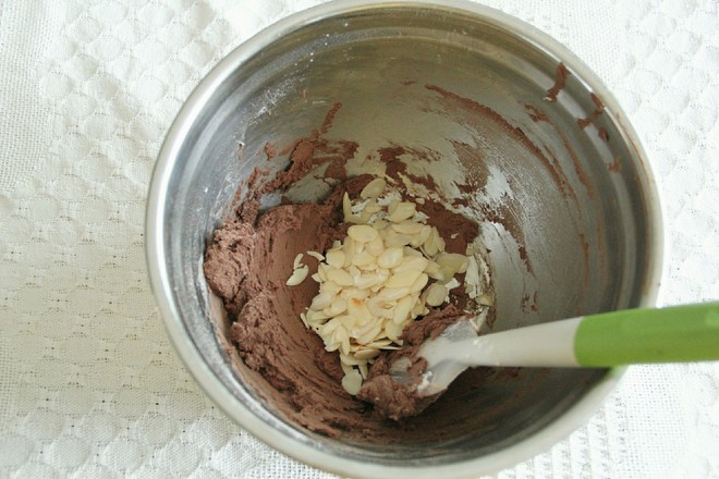 Simple and Quick Crispy Cocoa Almond Sliced Cookies recipe