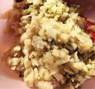 #菜是乡浓#stewed Sauerkraut in Iron Pot recipe